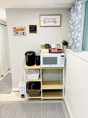 Interior - A Sweet Little Suite in Rayleigh (Kamloops)