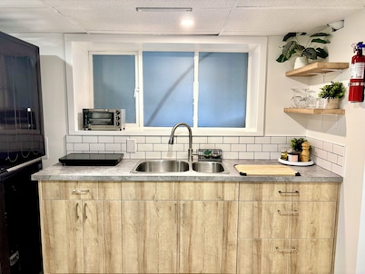 A Sweet Little Suite in Rayleigh