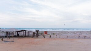 Apartment, Smoking - Apto com Wi Fi Garagem e Piscina a 100m da Praia (Luis Correia)