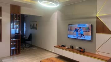 Apartment, 2 Bedrooms, Balcony | Interior