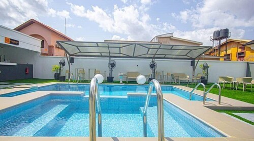 GREYFIELD APARTMENT 1