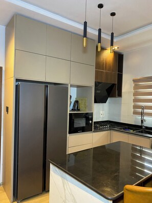 Apartment, 2 Bedrooms, Balcony | Private kitchen | Full-size fridge, microwave, oven, stovetop - GREYFIELD APARTMENT 1 (Benin City)