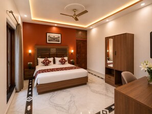 Deluxe Double Room | Laptop workspace, free WiFi - Tamarind Leaf Residency Noida Sector 50 Metro & Spectrum Mall (Noida)