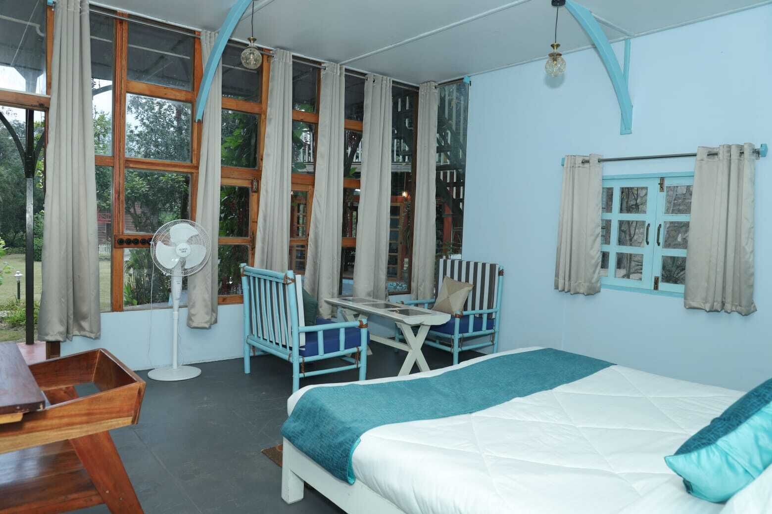 Espacio para trabajar con un portátil y wifi gratis