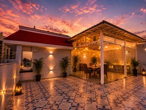 Rooftop terrace - Tamarind Leaf Residency Noida Sector 50 Metro & Spectrum Mall (Noida)