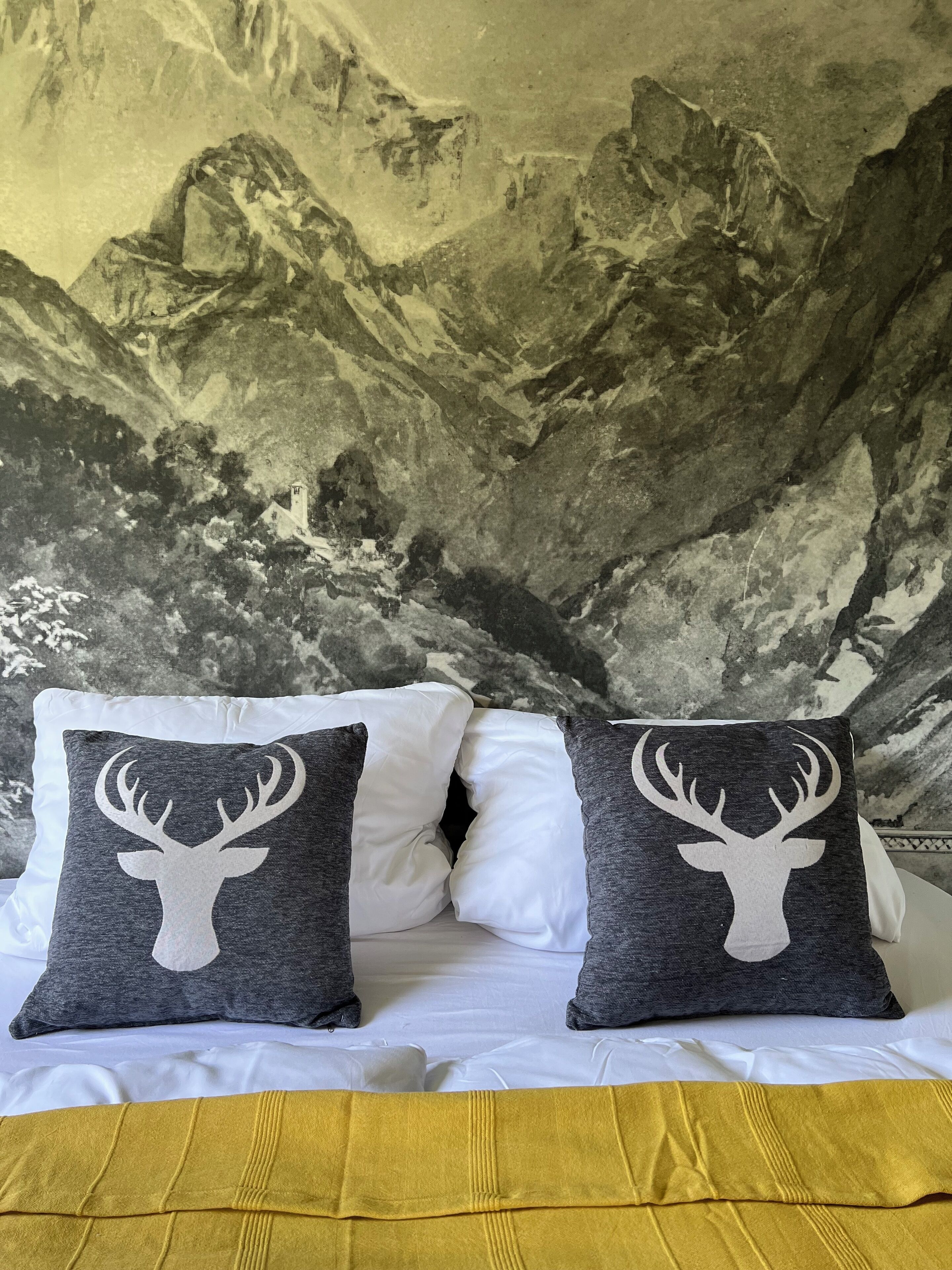 2 Schlafzimmer, Zimmersafe, Schreibtisch, Bügeleisen/Bügelbrett