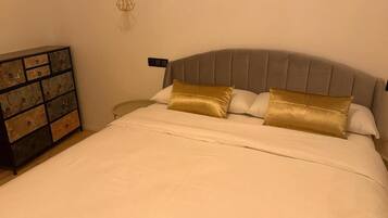 4 Schlafzimmer, kostenloses WLAN, Bettwäsche