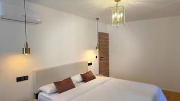 4 bedrooms, free WiFi, bed sheets