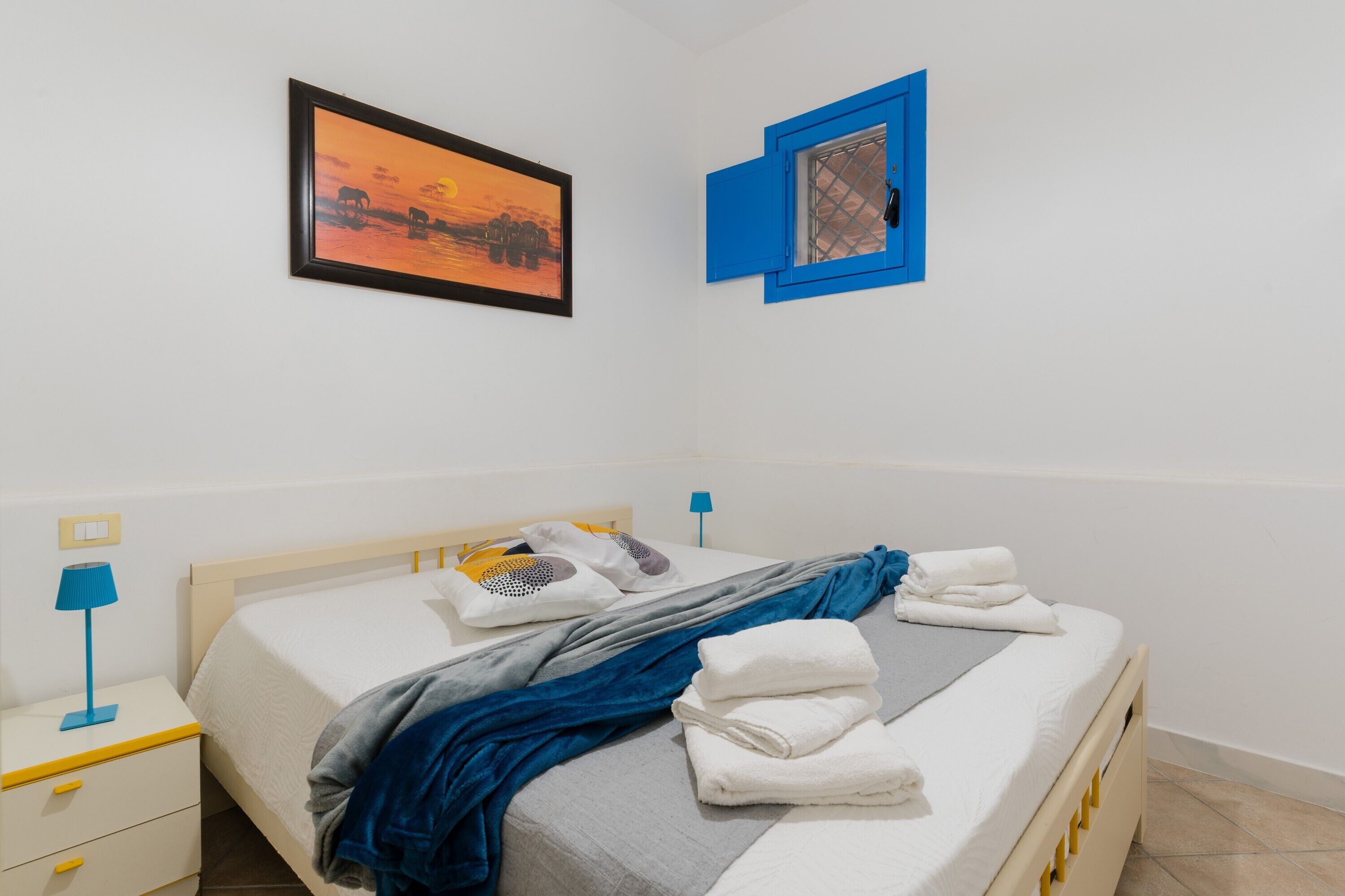 2 quartos, ferros/tábuas de passar roupa, Wi-Fi, roupa de cama