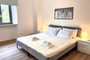 Iron/ironing board - Duomo at 8 min - Downtown, Qc Terme, 2 roomsDuomo at 8 min - Downtown, Qc Terme, 2 ca (Milan)