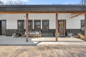 Terrace/patio - Cozy 3-bedroom Shouse/Barndominium on acreage near Afton Alps (Hastings)