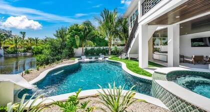 Siesta Serenity ~ Pool/Waterslide/Waterfront