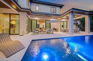 Pool - The Palace ~ Walk to Beach/Rooftop Views (Holmes Beach)
