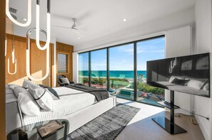 6 bedrooms, iron/ironing board, WiFi, bed sheets