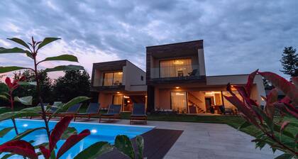 Two villas in Zagorje with jacuzzi, sauna, pool, and kids’ playground