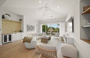 TV, offices - Siesta Bliss ~ Luxury Waterfront Retreat (Sarasota)