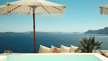 Two-Bedroom Villa with Caldera View and Hot Tub - Split Level | Pool