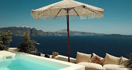 Anemos Caldera Oia