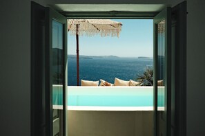 Two-Bedroom Villa with Caldera View and Hot Tub - Split Level | Pool