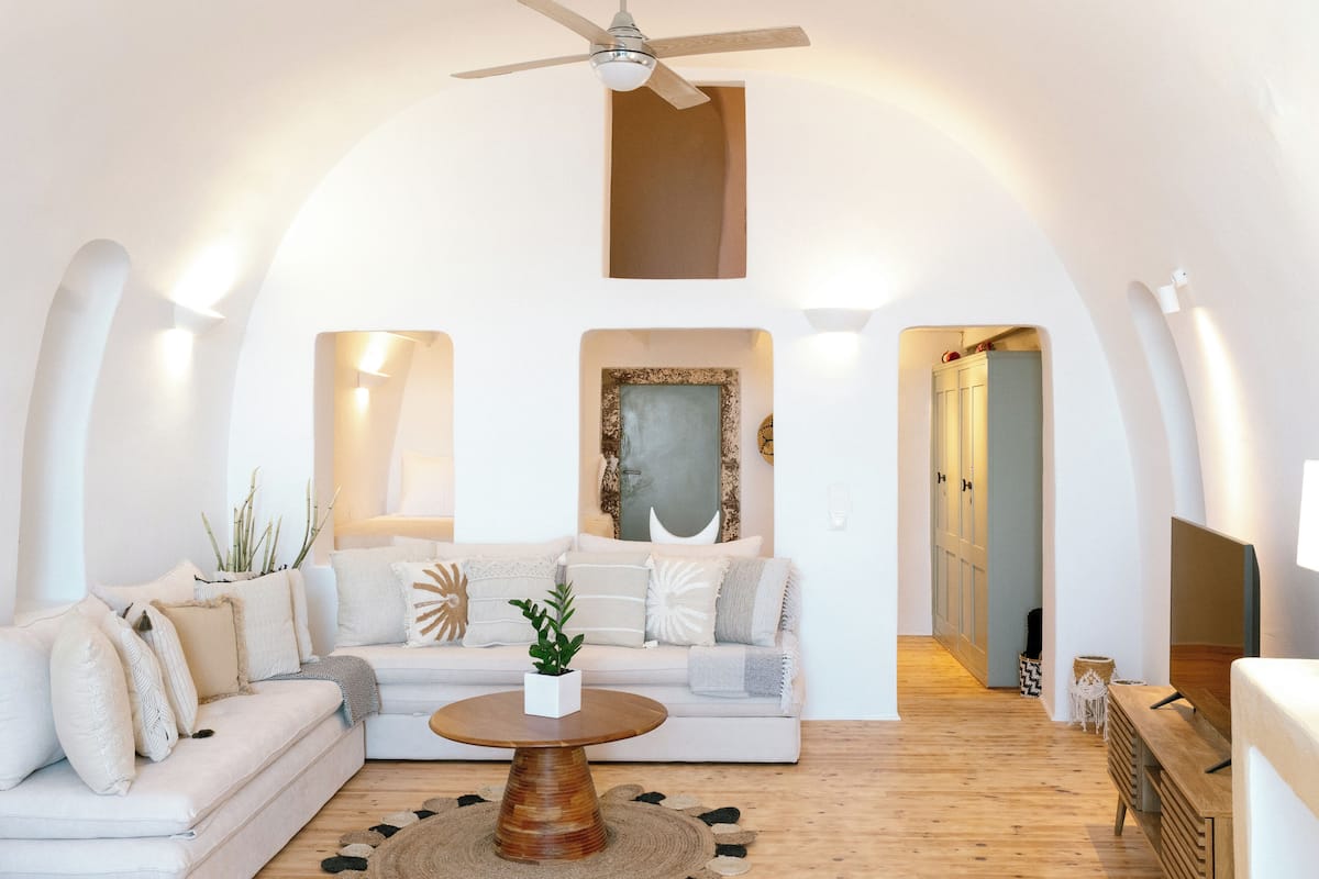 Superior Villa with Caldera View and Hot Tub | 防音設備、WiFi (無料)