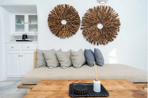 Cave Villa with Hot Tub & Caldera View | Innenbereich