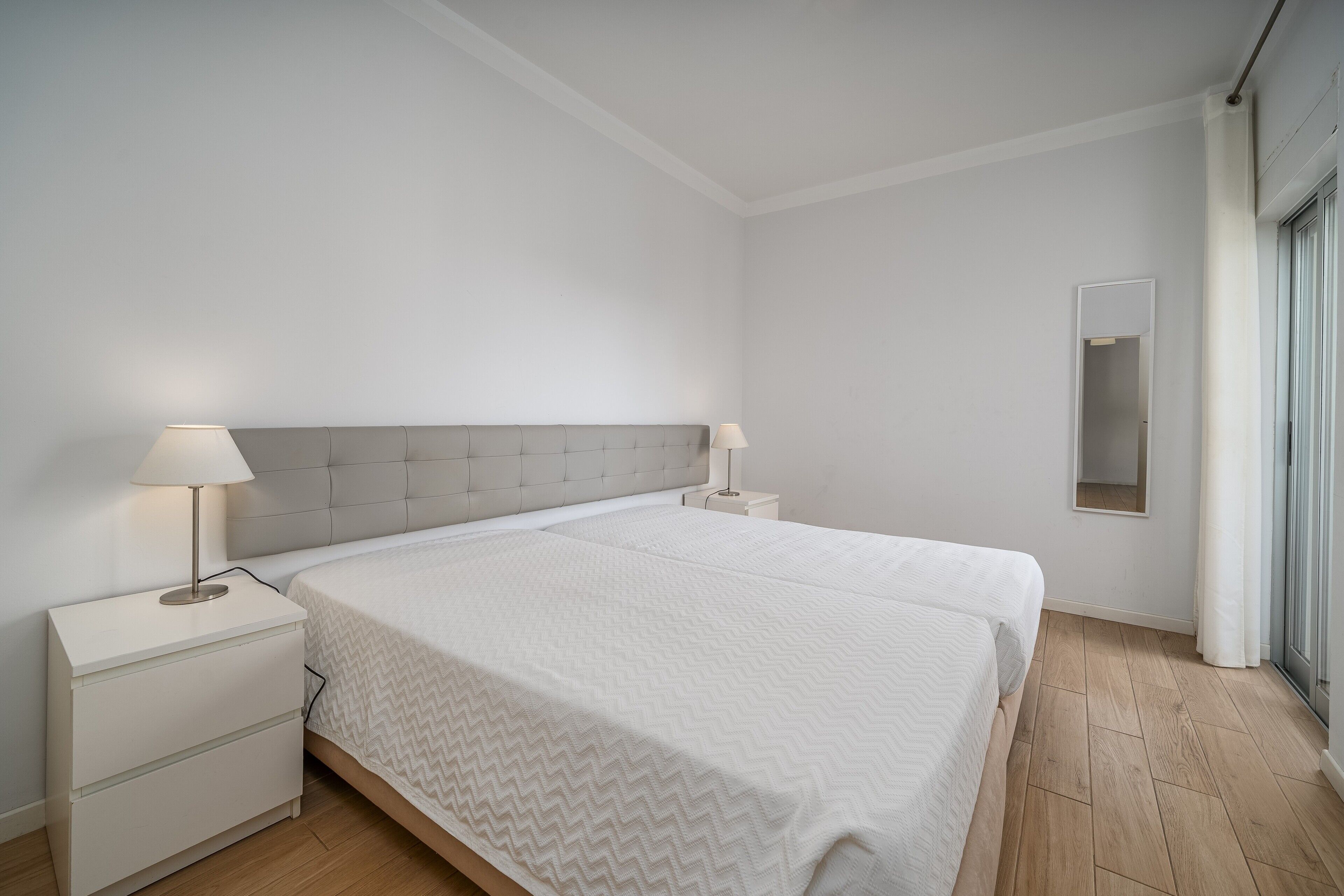 Bügeleisen/Bügelbrett, WLAN, Bettwäsche