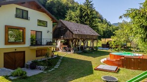 Exterior - Eco-friendly home with wellness and pool in the heart of Žumberak. (Kupčina Žumberačka)