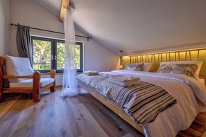 3 bedrooms, Internet