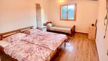 6 bedrooms, internet