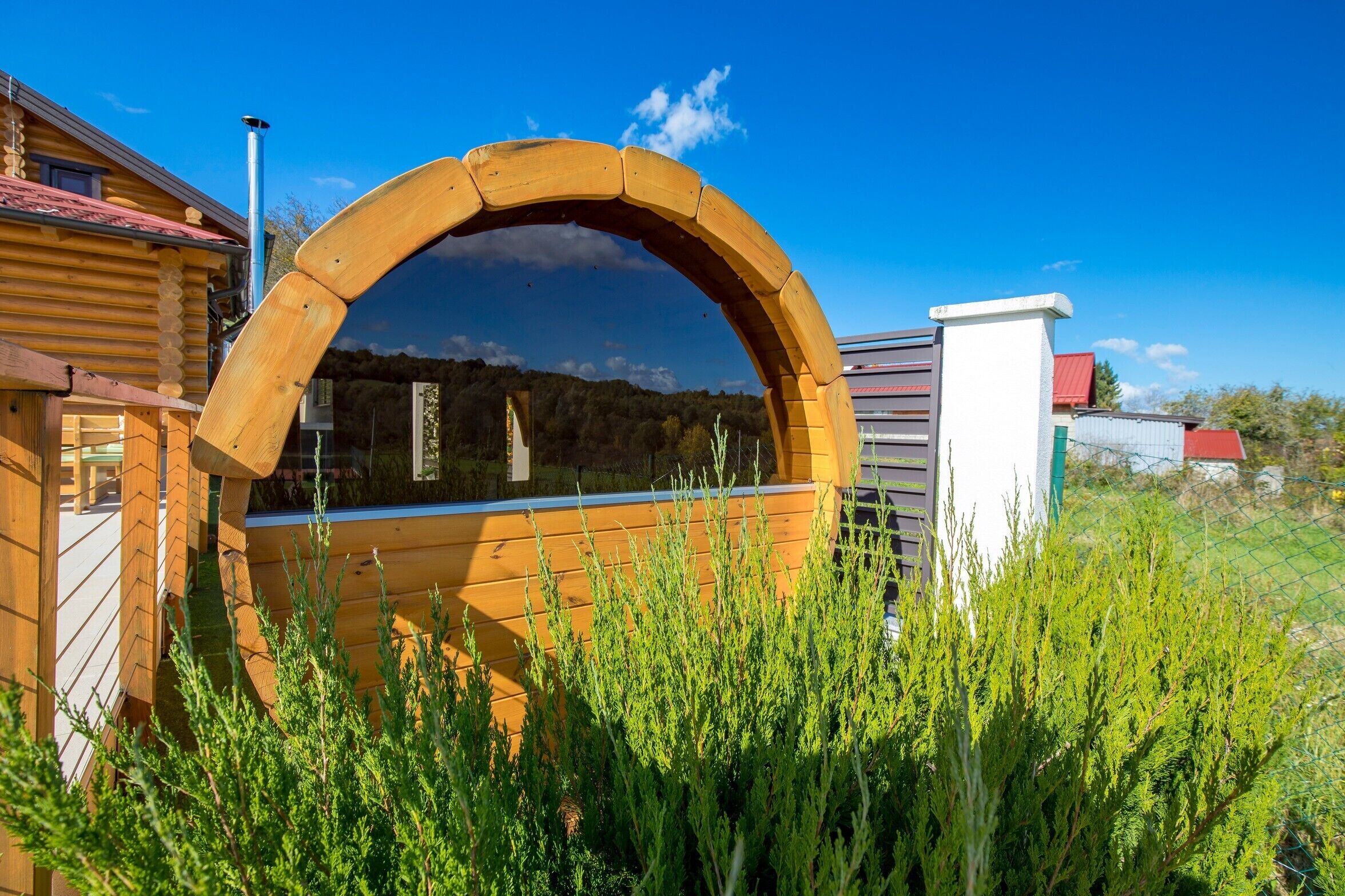 تفاصيل الفندق من الخارج