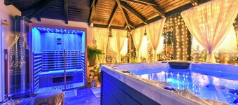 Romantisches Haus mit Jacuzzi und Pool auf den Hügeln von Varaždin Breg.