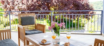 Luxury villa with pool and nature in Pregrada, perfect for family retreat.