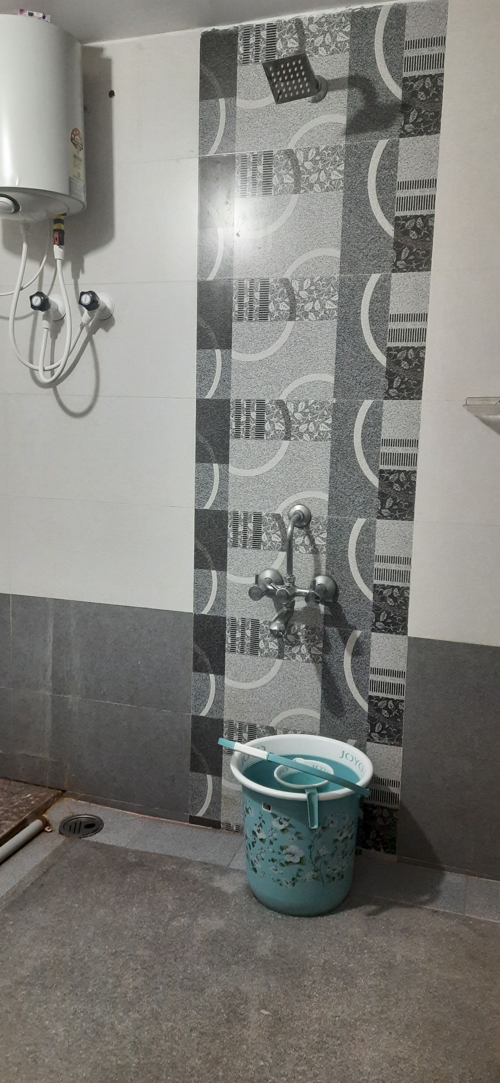 Shower, towels, soap