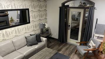 Télévision, cheminée