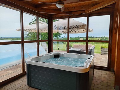 House in Kupinovac with wellness, sauna, jacuzzi, pool, and social space