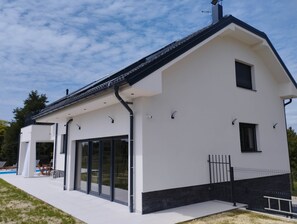Exterior - Elegant villa with pool, jacuzzi, and sauna in green Zagorje. (Gornja Stubica)