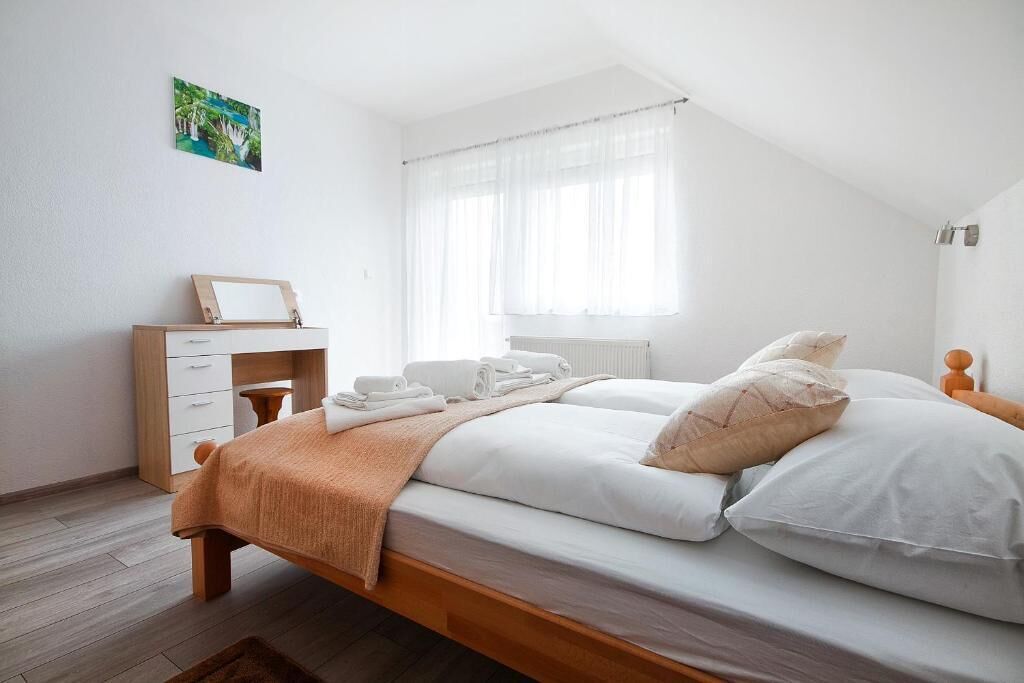 2 bedrooms, Internet