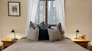 3 bedrooms, WiFi, bed sheets