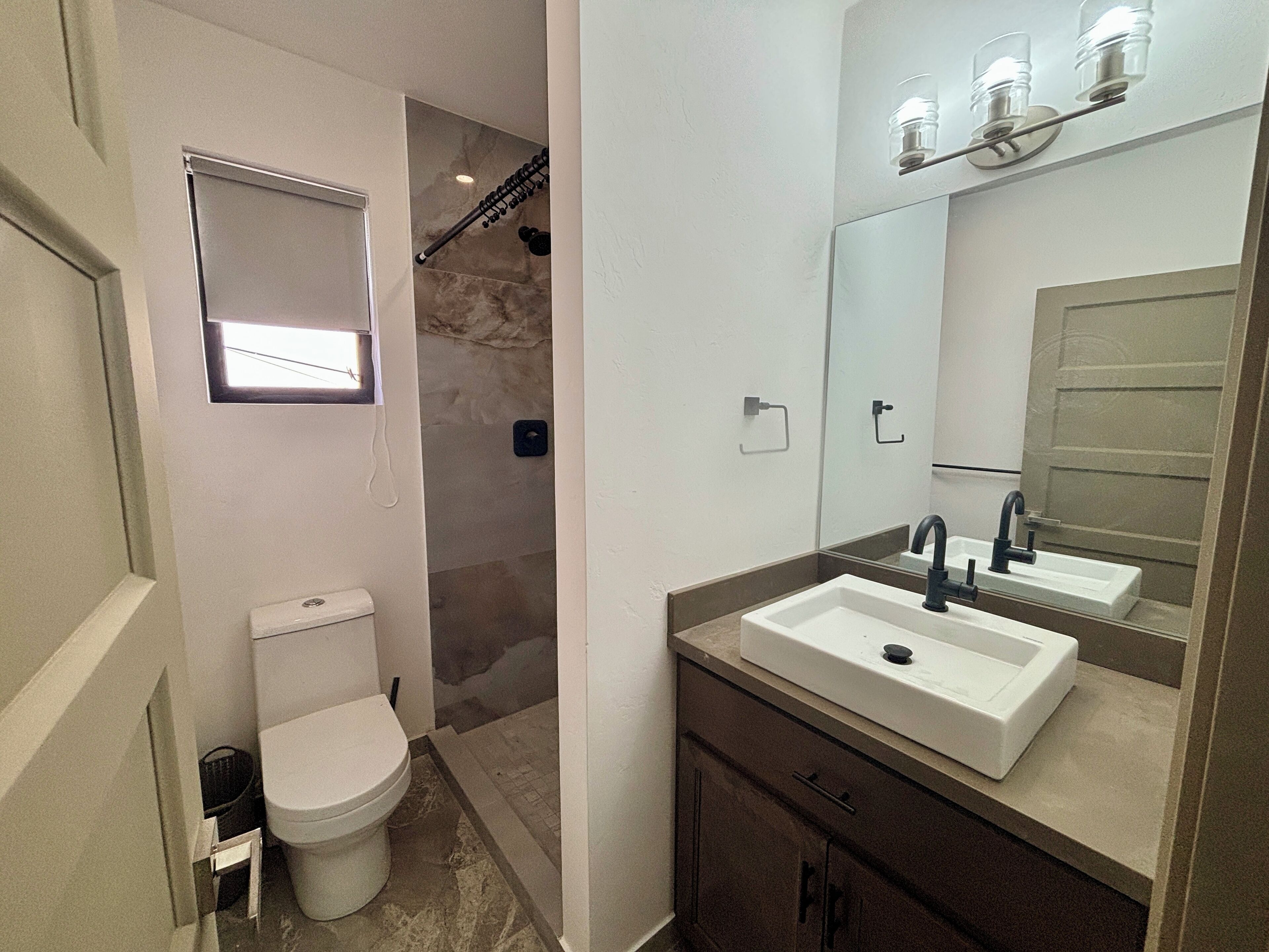 Superior Apartment, Balcony | Bathroom | Free toiletries, hair dryer, towels, soap