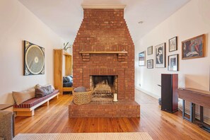 TV, offices - The Charles House • Garden Patio & Vinyl Lounge (Louisville)
