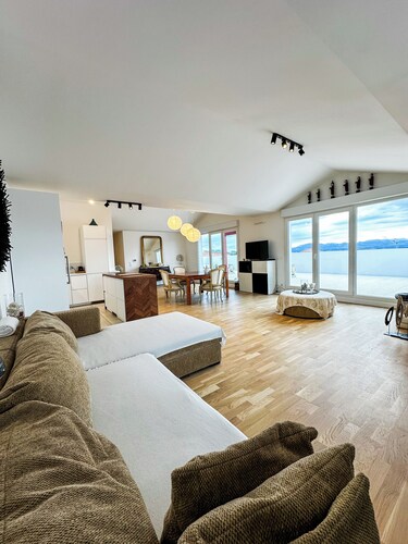 Apartment T4 large terrace, Roof top mountain view