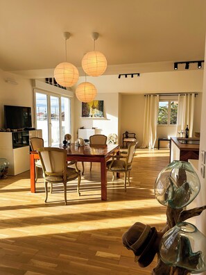 Dining - Apartment T4 large terrace, Roof top mountain view (bidart)