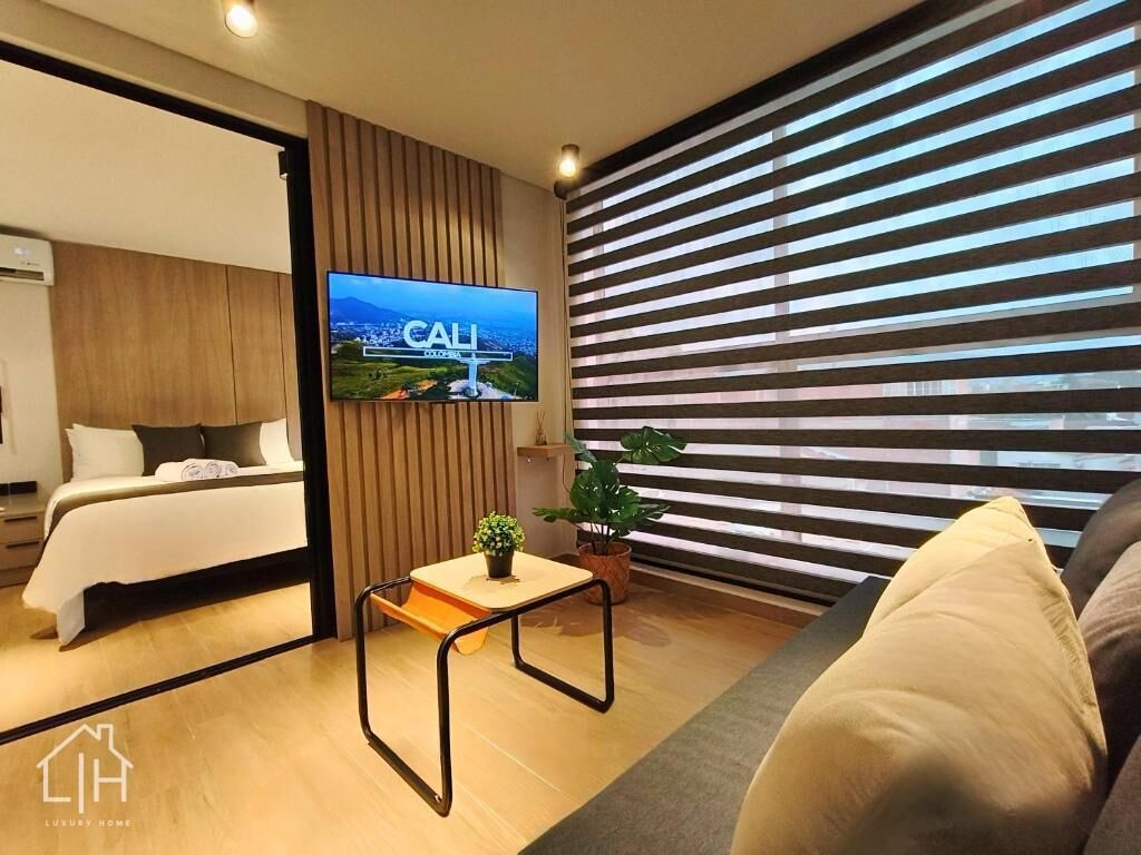 Deluxe-studiolejlighed - udsigt til pool | Mørklægningsgardiner, strygejern/strygebræt, gratis Wi-Fi