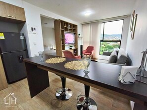 Comfort Studio, Pool View | Interior - Cali - Edificio Miro Living Refugio (Cali)