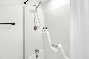 Shower, hair dryer, towels - Modern Trailside Condo w/ Loft | Ski Access (Ludlow)