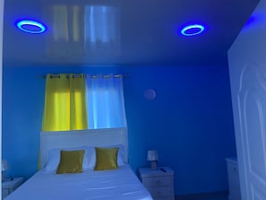 In-room safe, blackout drapes, iron/ironing board, free WiFi - El Rinconcito (Santo Domingo Este)