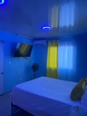 In-room safe, blackout drapes, iron/ironing board, free WiFi - El Rinconcito (Santo Domingo Este)