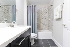 House - Delaware Luxe Retreat Heated Pool 5BR 5BA (Atlanta)