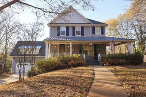 House - Delaware Luxe Retreat Heated Pool 5BR 5BA (Atlanta)