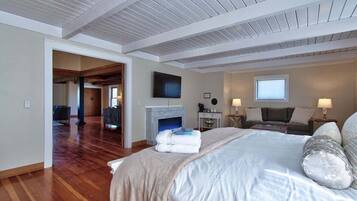 Schreibtisch, Bügeleisen/Bügelbrett, WLAN, Bettwäsche